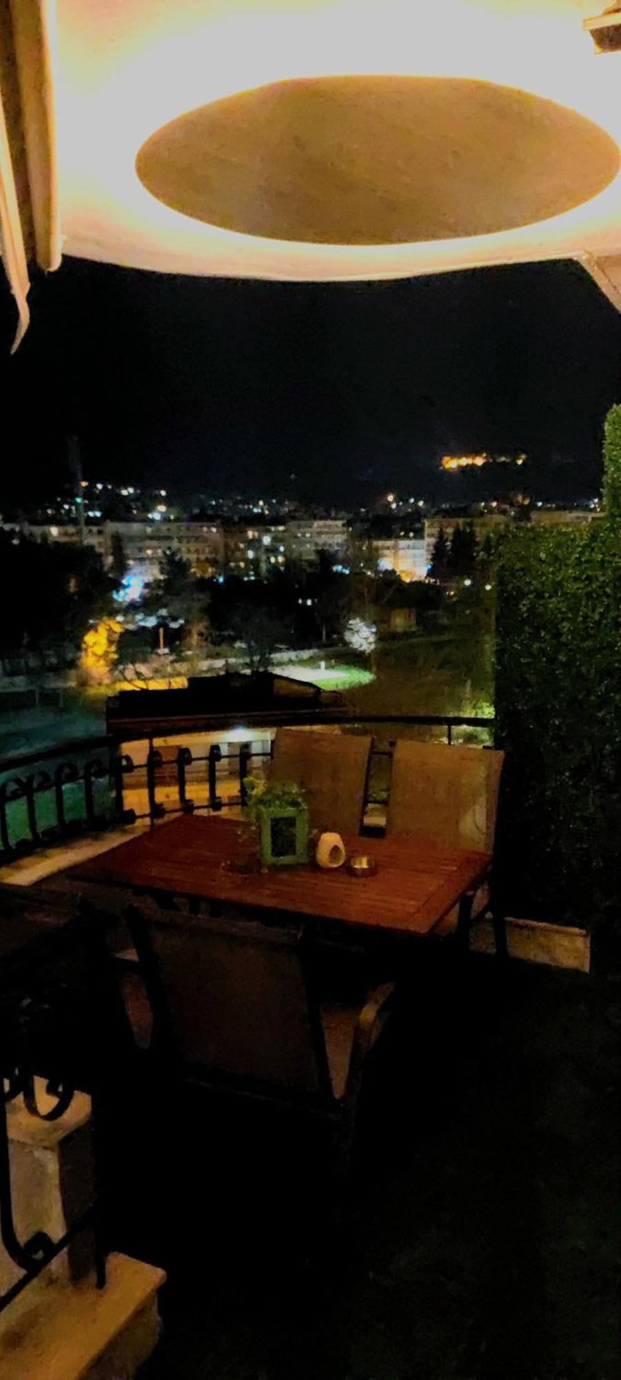 Sky View Suite Серес Екстериор снимка