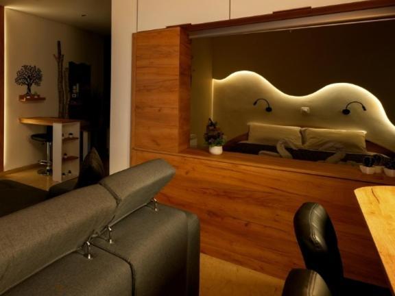 Sky View Suite Серес Екстериор снимка