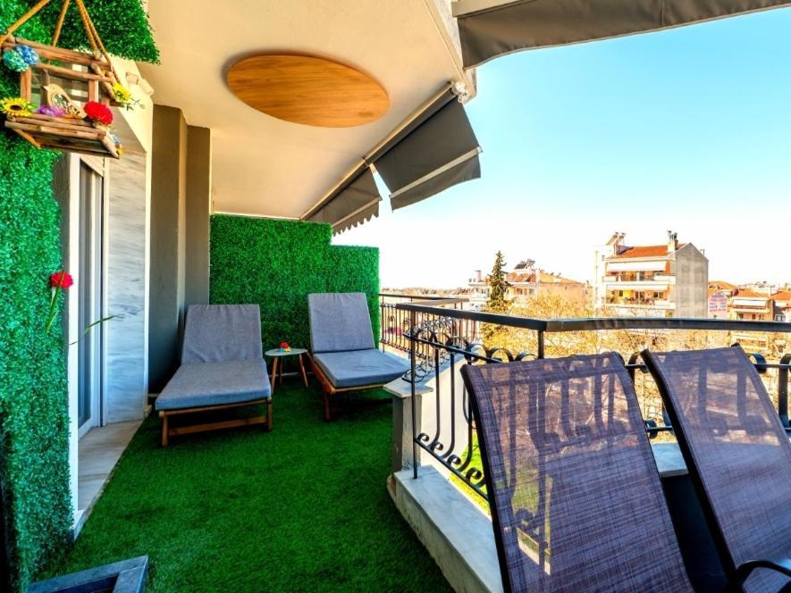 Sky View Suite Серес Екстериор снимка