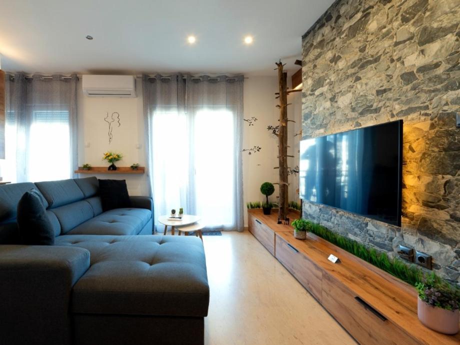 Sky View Suite Серес Екстериор снимка